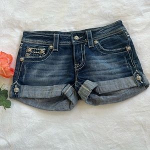 Miss Me short in excellent condition Size 27